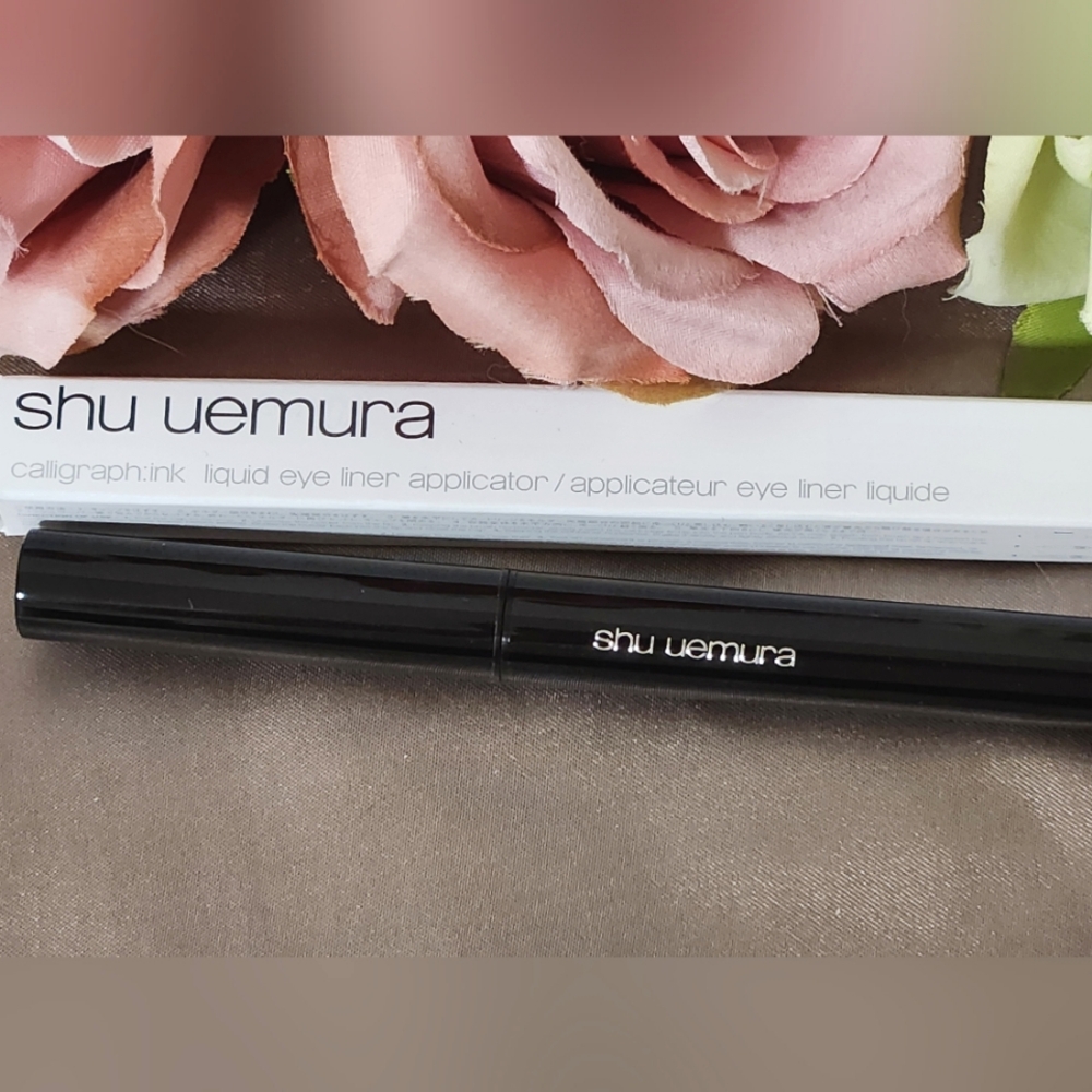 shu uemura calligraphy:ink liquid eye liner applicator